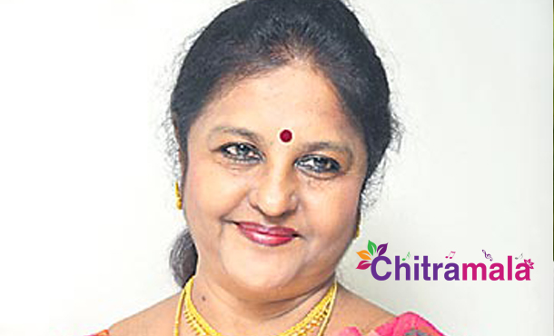 Sangeetha To Join TRS